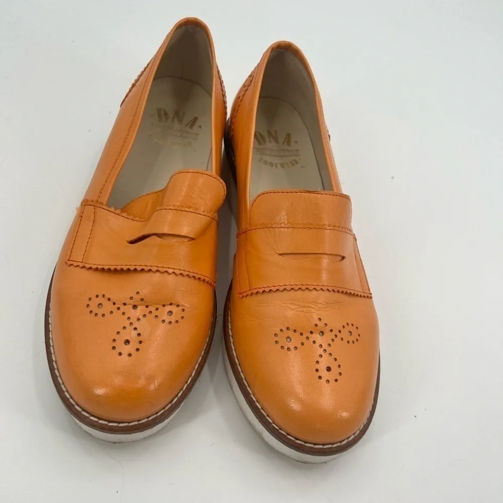 DNA Mind Body & Sole brown orange loafers shoes 7 (size 39)